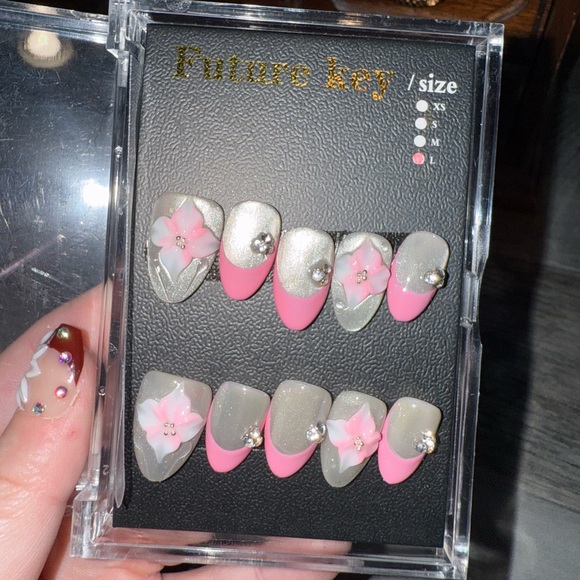 future key Other - Handmade press on nails